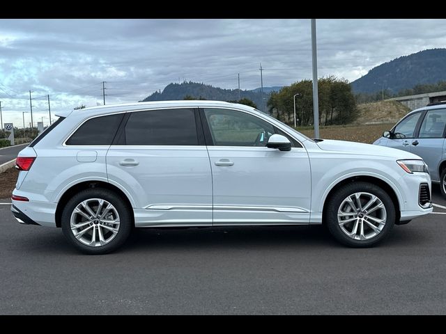 2025 Audi Q7 Premium Plus