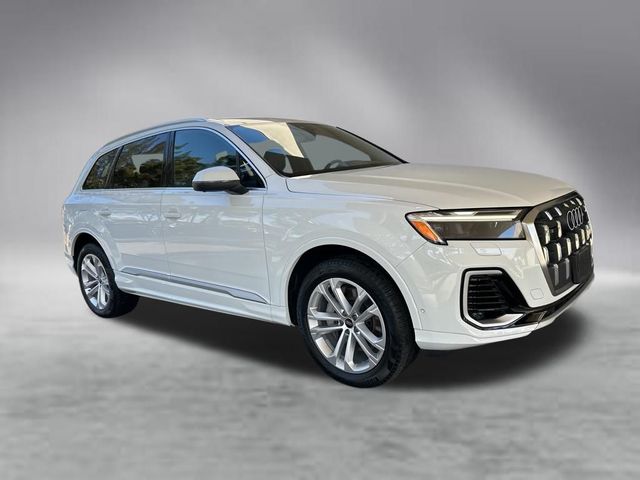 2025 Audi Q7 Premium Plus