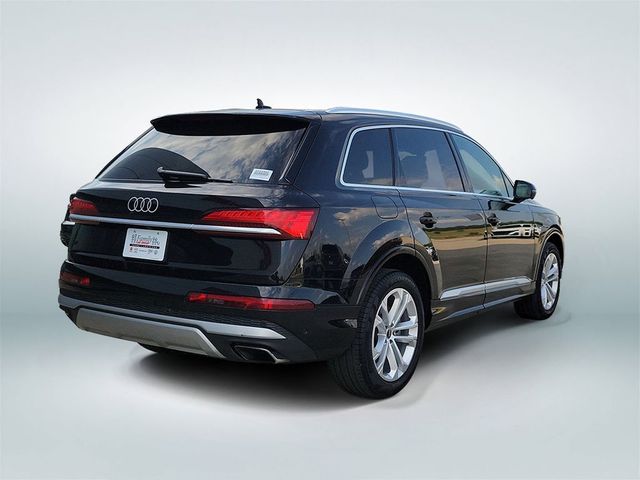 2025 Audi Q7 Premium Plus