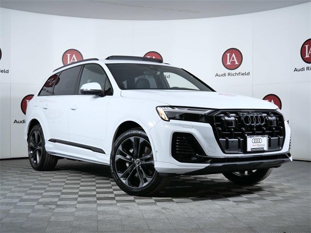 2025 Audi Q7 Premium Plus