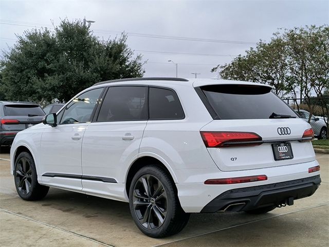 2025 Audi Q7 Premium Plus