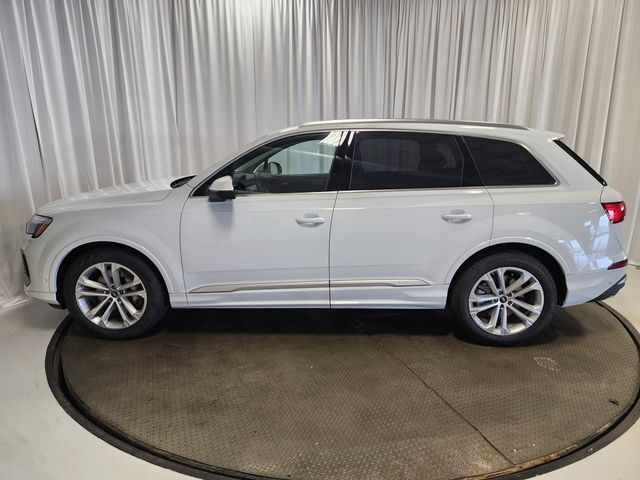 2025 Audi Q7 Premium Plus