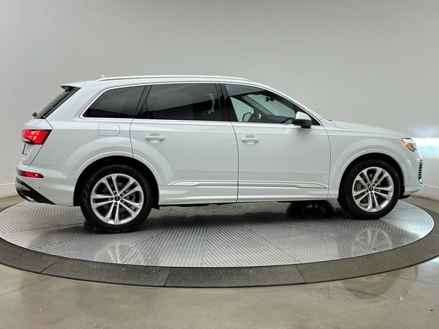 2025 Audi Q7 Premium Plus