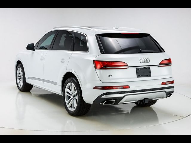 2025 Audi Q7 Premium Plus