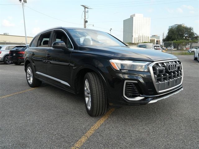 2025 Audi Q7 Premium Plus