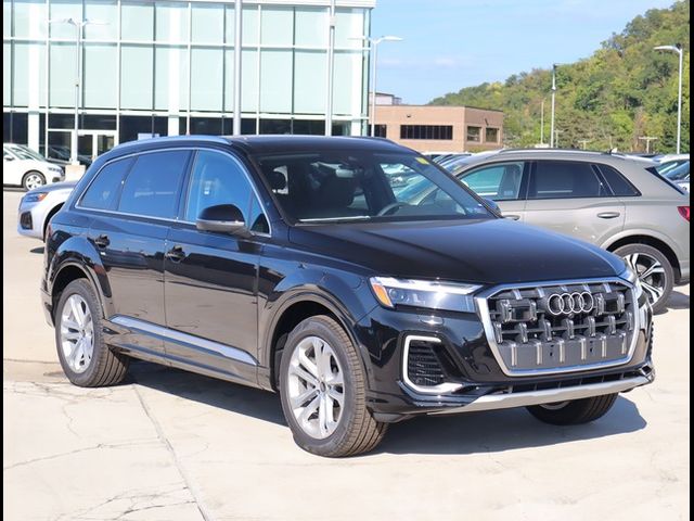 2025 Audi Q7 Premium Plus