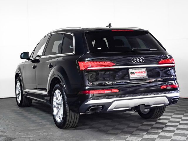 2025 Audi Q7 Premium Plus