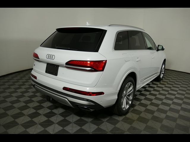 2025 Audi Q7 Premium Plus