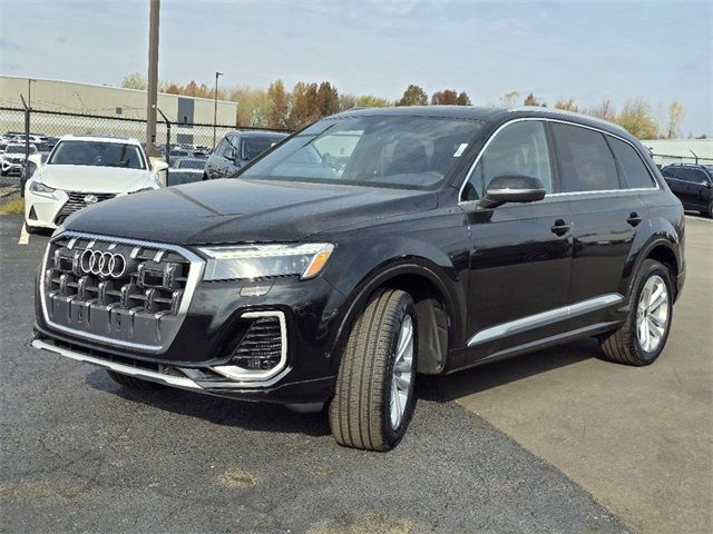 2025 Audi Q7 Premium Plus