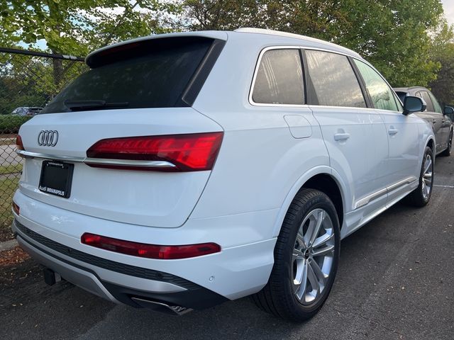 2025 Audi Q7 Premium Plus