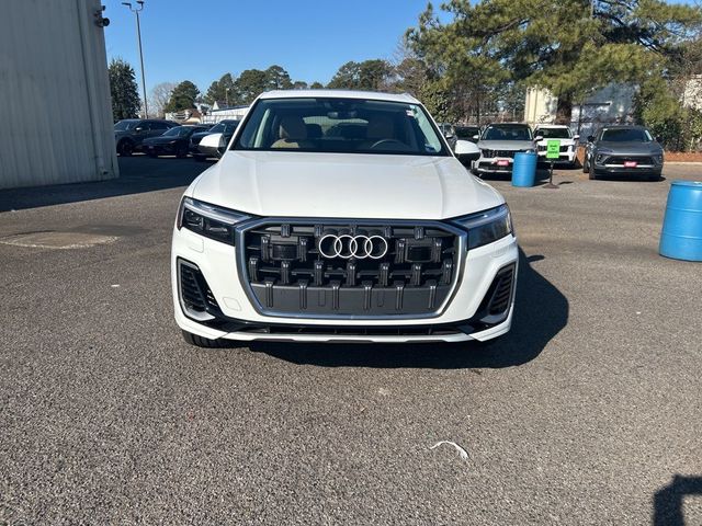 2025 Audi Q7 Premium Plus
