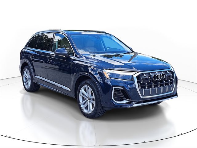 2025 Audi Q7 Premium Plus