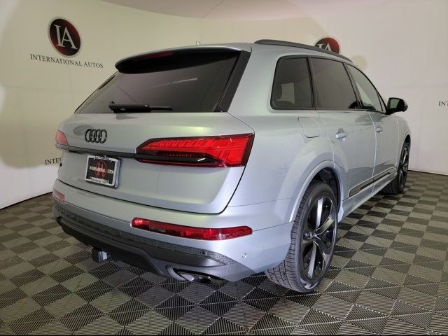 2025 Audi Q7 Premium Plus