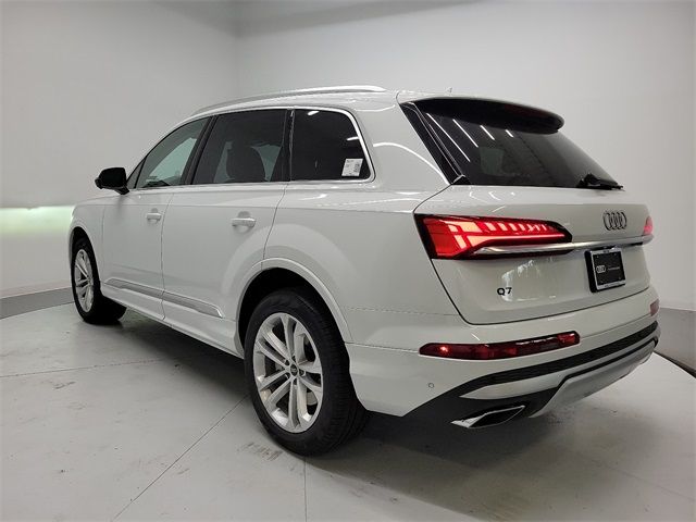 2025 Audi Q7 Premium Plus