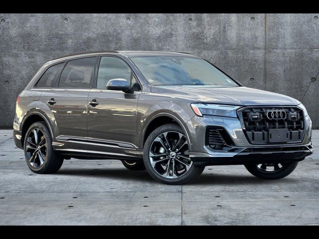 2025 Audi Q7 Premium Plus