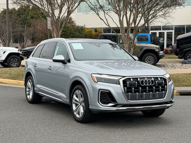 2025 Audi Q7 Premium Plus