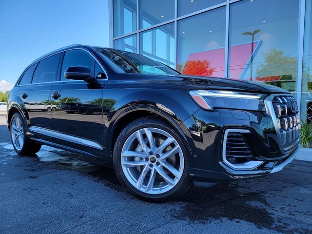 2025 Audi Q7 Premium Plus