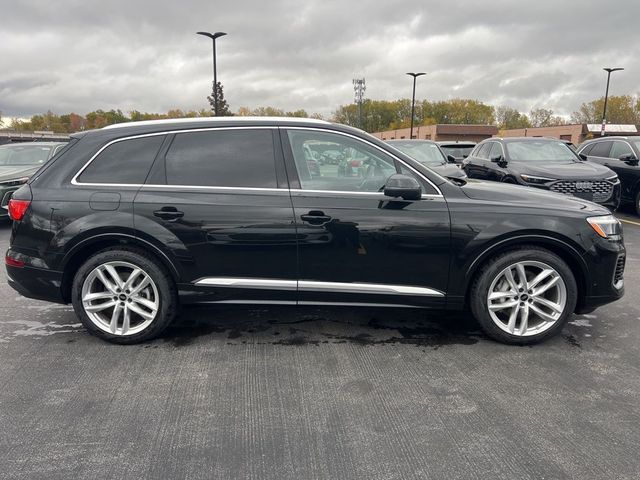 2025 Audi Q7 Premium Plus