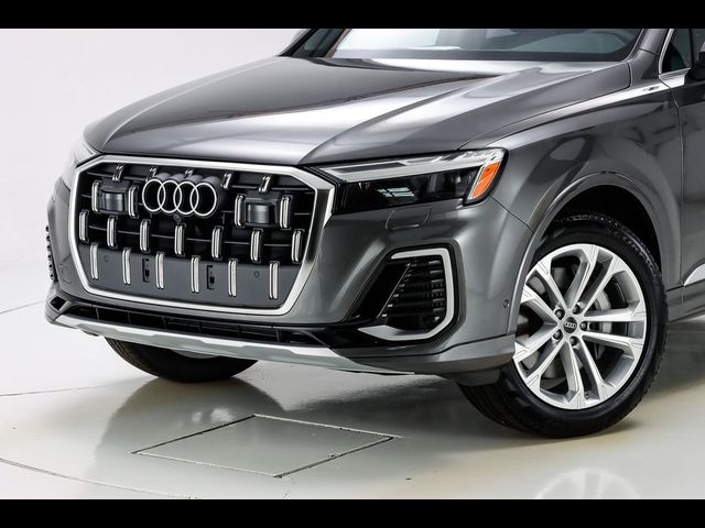 2025 Audi Q7 Premium Plus