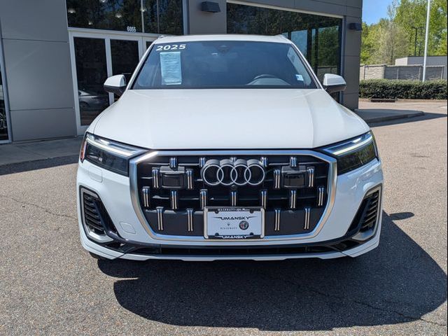 2025 Audi Q7 Premium Plus