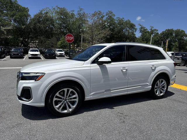2025 Audi Q7 Premium Plus