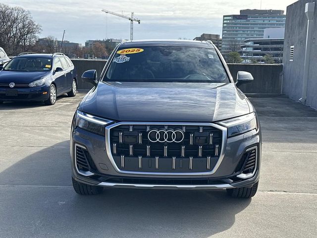 2025 Audi Q7 Premium Plus