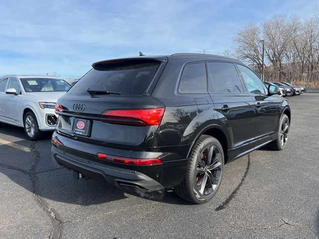 2025 Audi Q7 Premium Plus