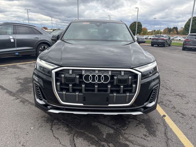 2025 Audi Q7 Premium Plus