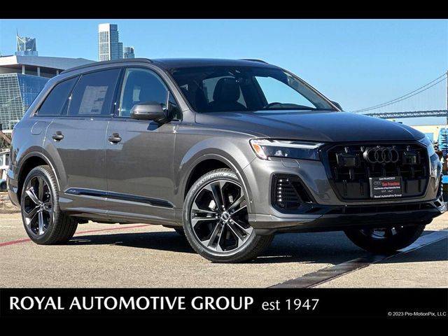 2025 Audi Q7 Premium Plus