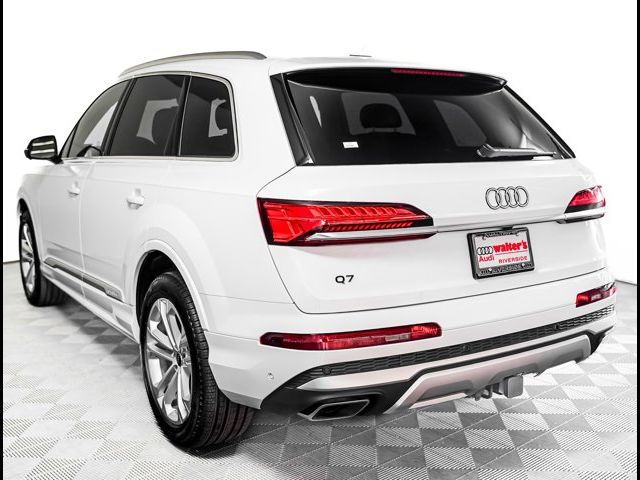 2025 Audi Q7 Premium Plus