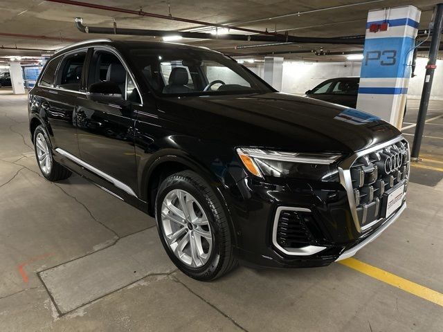 2025 Audi Q7 Premium Plus