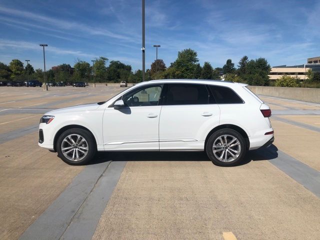 2025 Audi Q7 Premium Plus