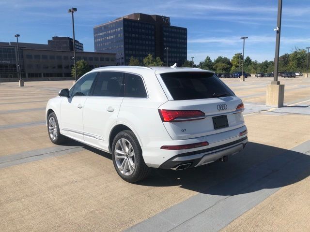 2025 Audi Q7 Premium Plus