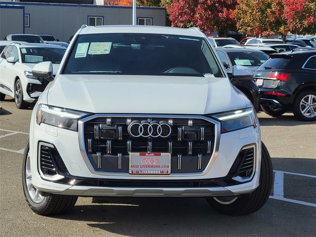 2025 Audi Q7 Premium Plus