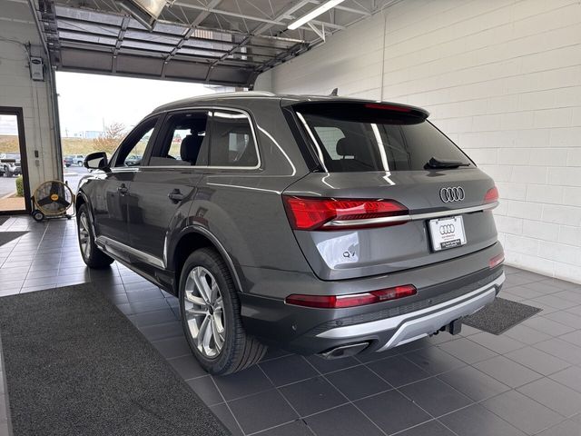 2025 Audi Q7 Premium Plus