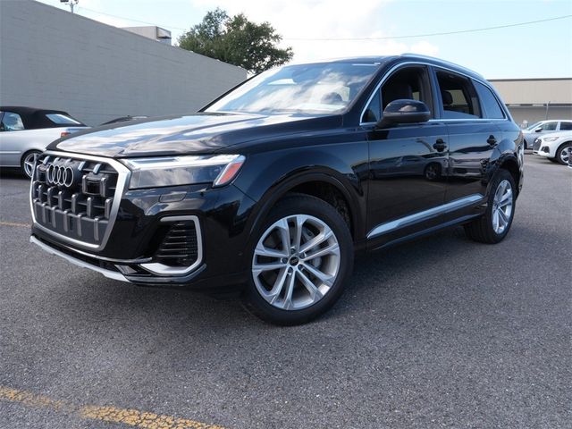 2025 Audi Q7 Premium Plus