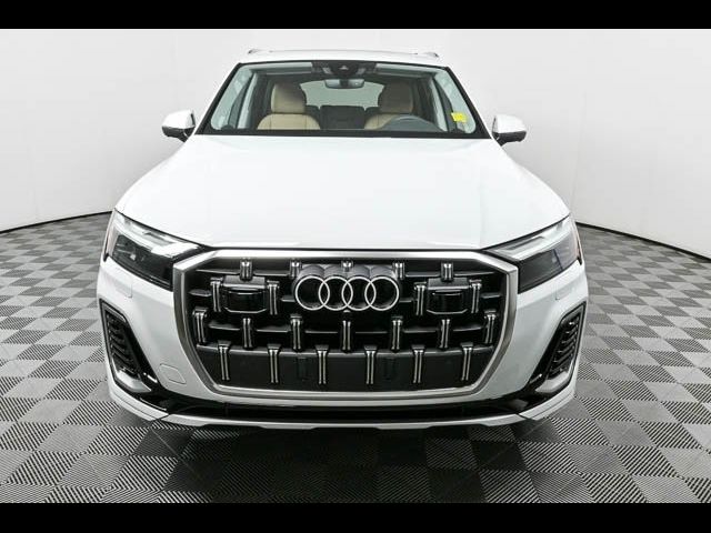 2025 Audi Q7 Premium Plus