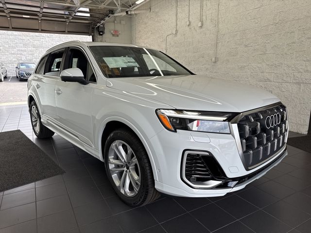 2025 Audi Q7 Premium Plus