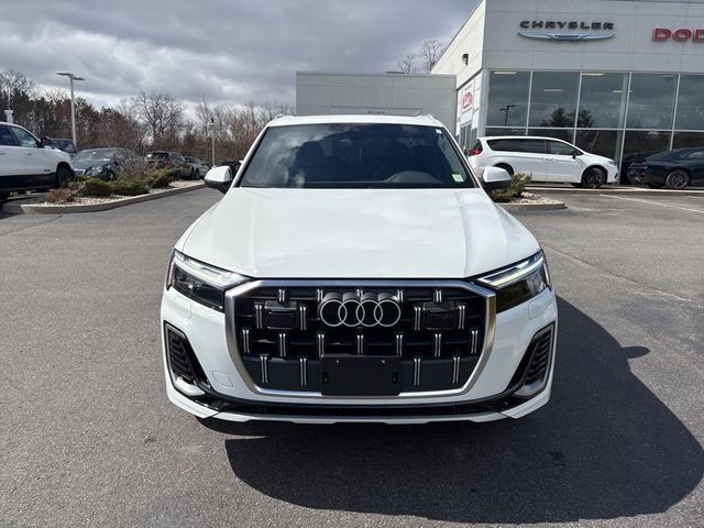 2025 Audi Q7 Premium Plus