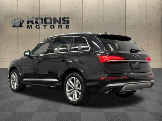 2025 Audi Q7 Premium Plus
