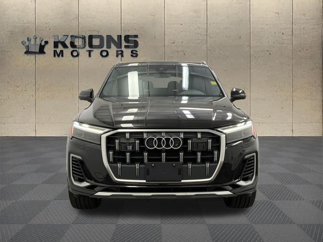 2025 Audi Q7 Premium Plus