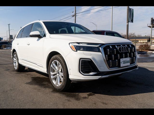 2025 Audi Q7 Premium Plus