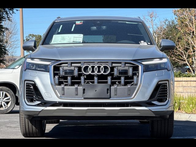 2025 Audi Q7 Premium Plus