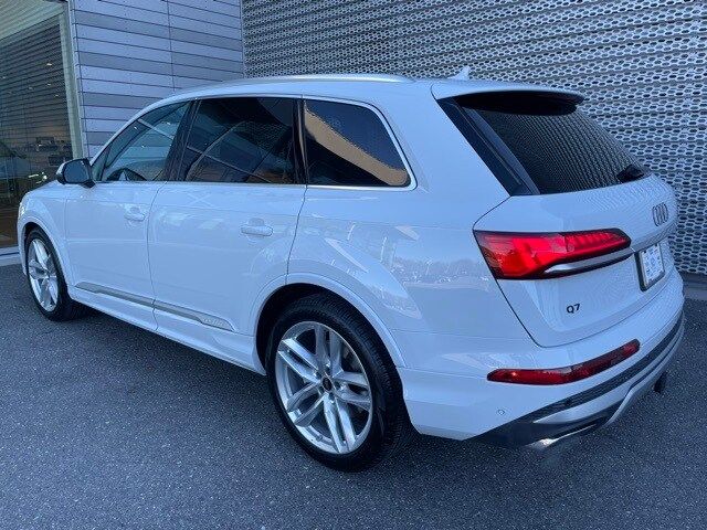 2025 Audi Q7 Prestige