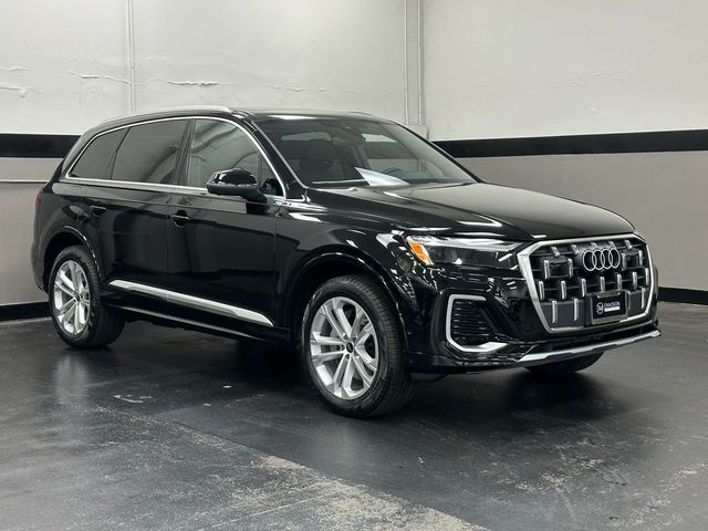 2025 Audi Q7 Premium