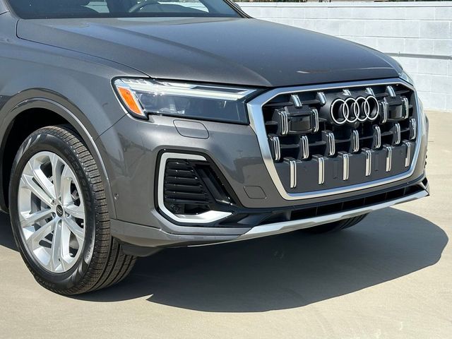 2025 Audi Q7 Premium