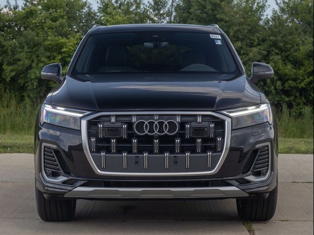 2025 Audi Q7 Premium