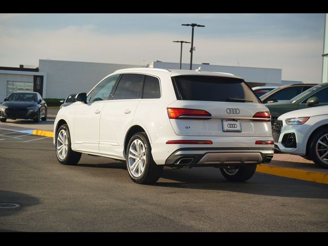 2025 Audi Q7 Premium