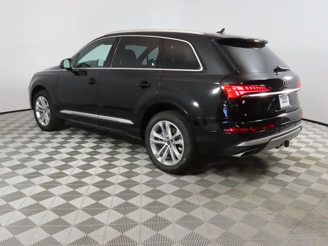 2025 Audi Q7 Premium