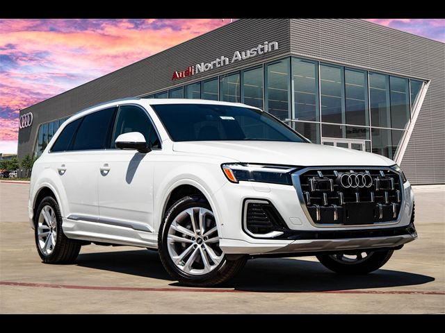 2025 Audi Q7 Premium